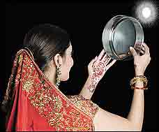 Karwa chauth customs