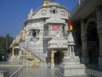 Chattarpur Mandir, Delhi