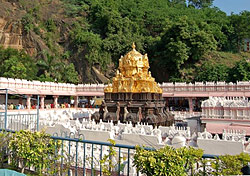 Devi KanakaTemple, Vijayawada (Andhra Pradesh)